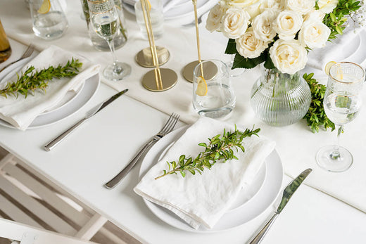 What Is the Best Material for Restaurant Tablecloths?