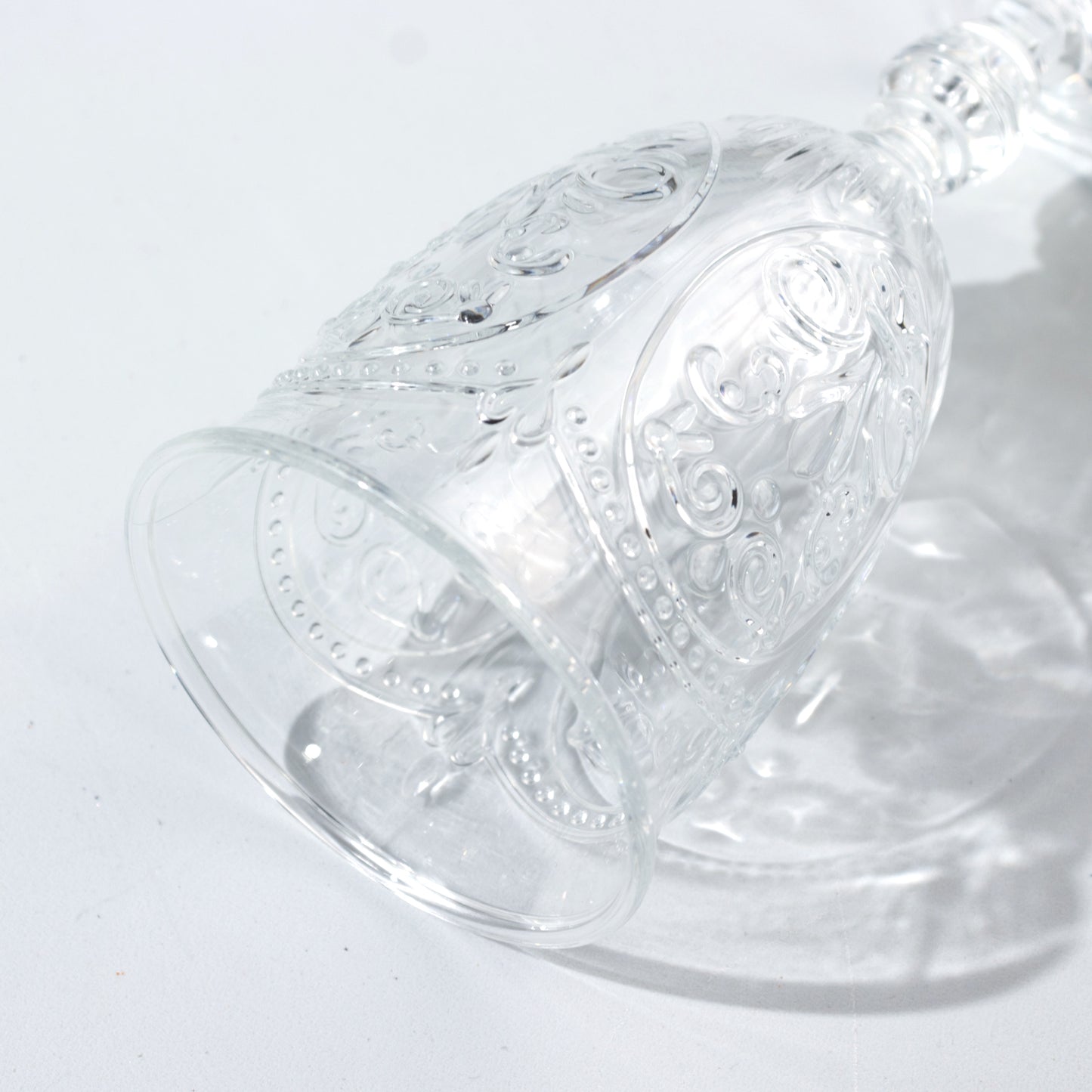Clear plastic wine glasses with vintage embossed design, elegant 10oz goblets.