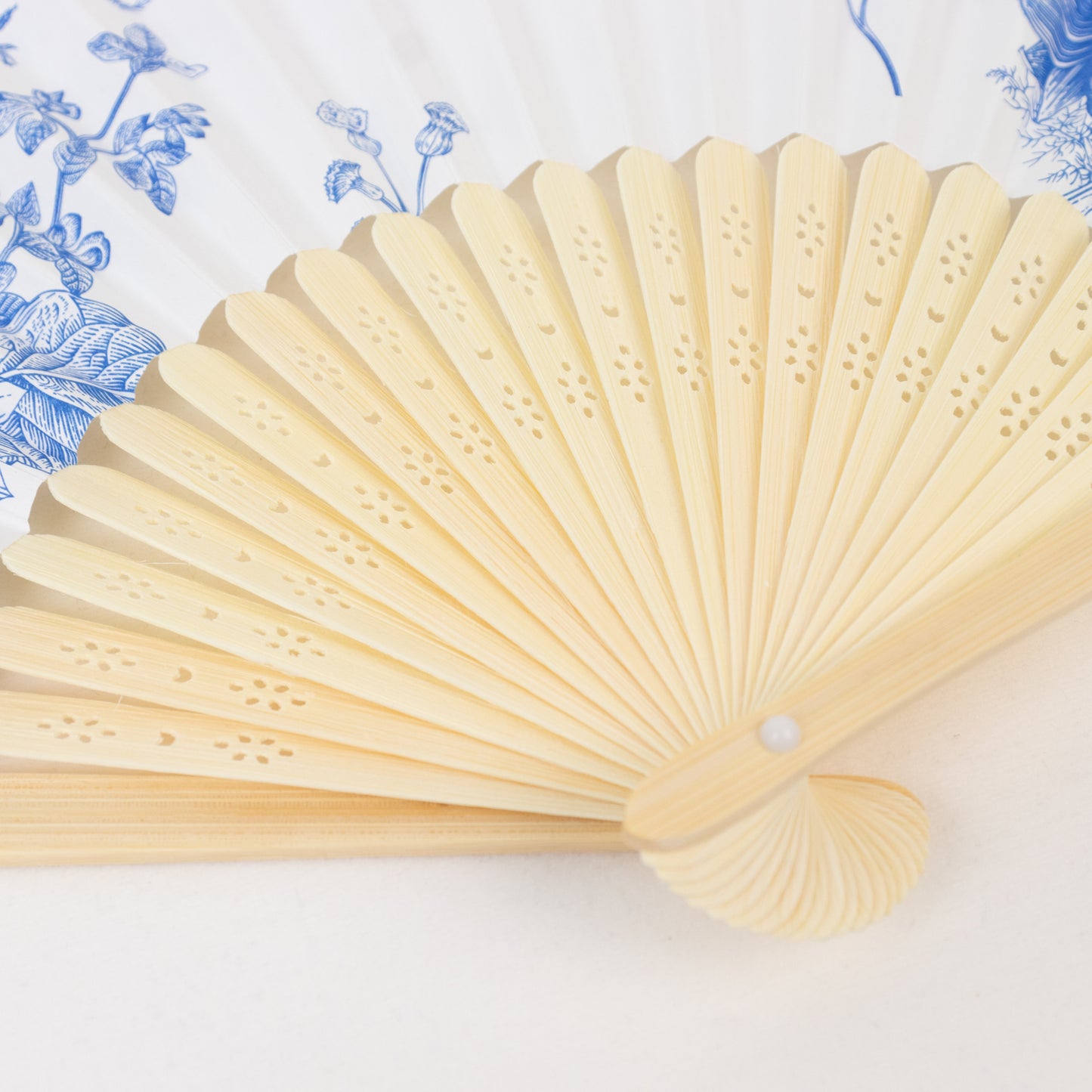 5-Pack Paper Folding Fans Party Favors in White & Blue French Toile Pattern, Handheld Fans with Bamboo Frame