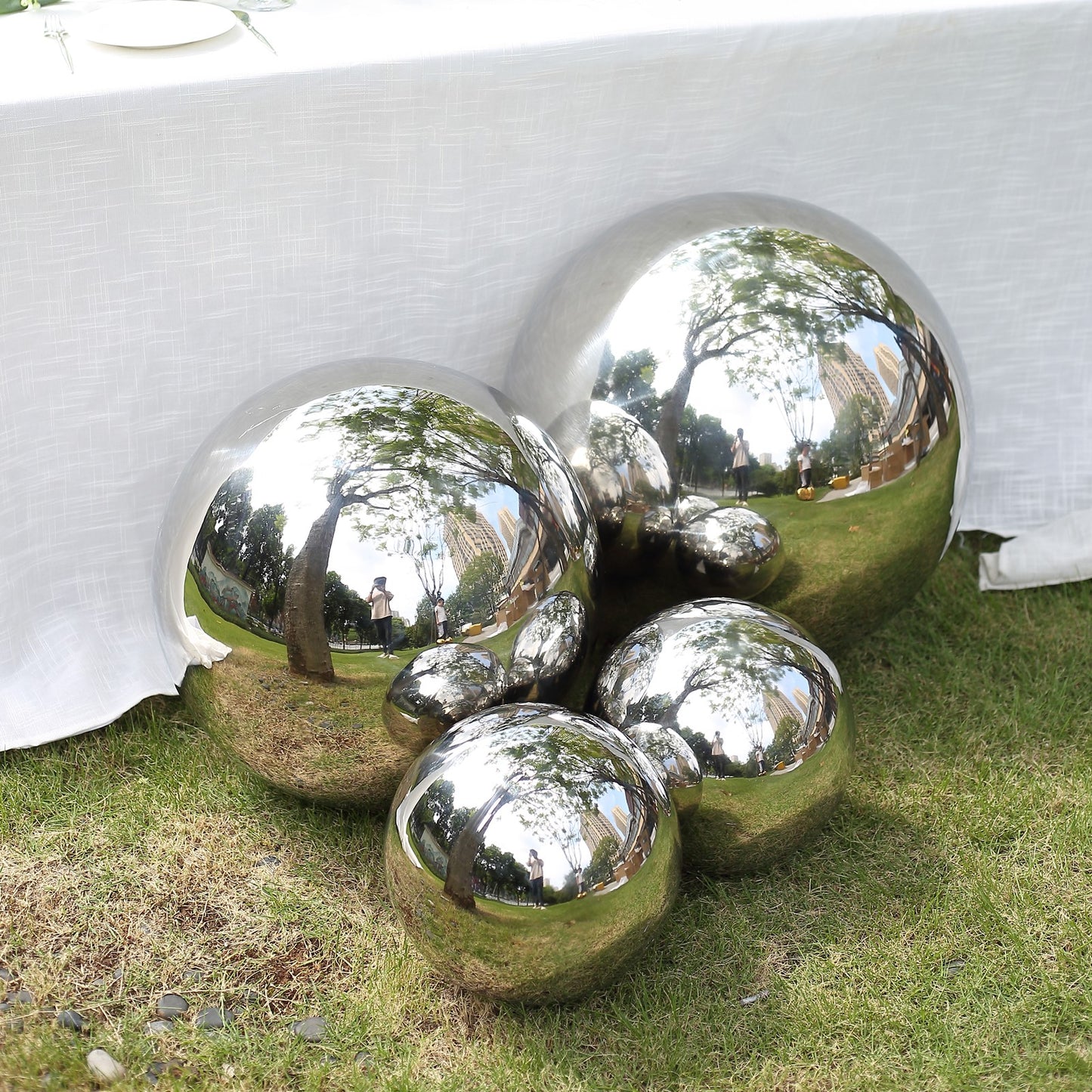 16" Silver Stainless Steel Shiny Mirror Gazing Ball, Reflective Hollow Garden Globe Sphere