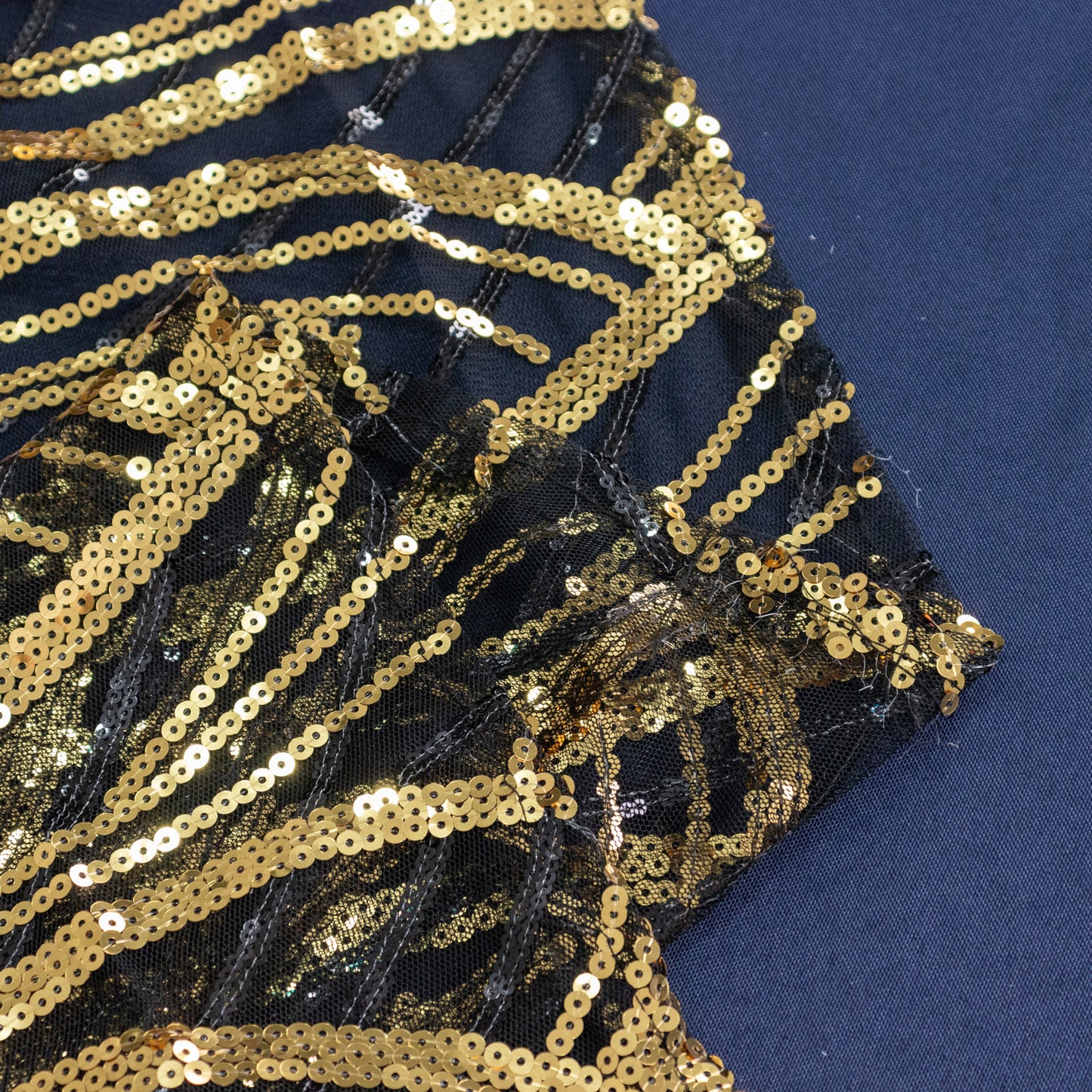 90"x156" Black Gold Wave Mesh Rectangular Tablecloth With Embroidered Sequins