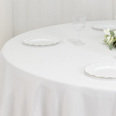 Stylish and Seamless White Tablecloth Stylish and Seamless White Tablecloth