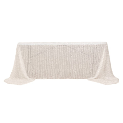 Luxurious Texture of the White Fringe Shag Tablecloth Luxurious Texture of the White Fringe Shag Tablecloth