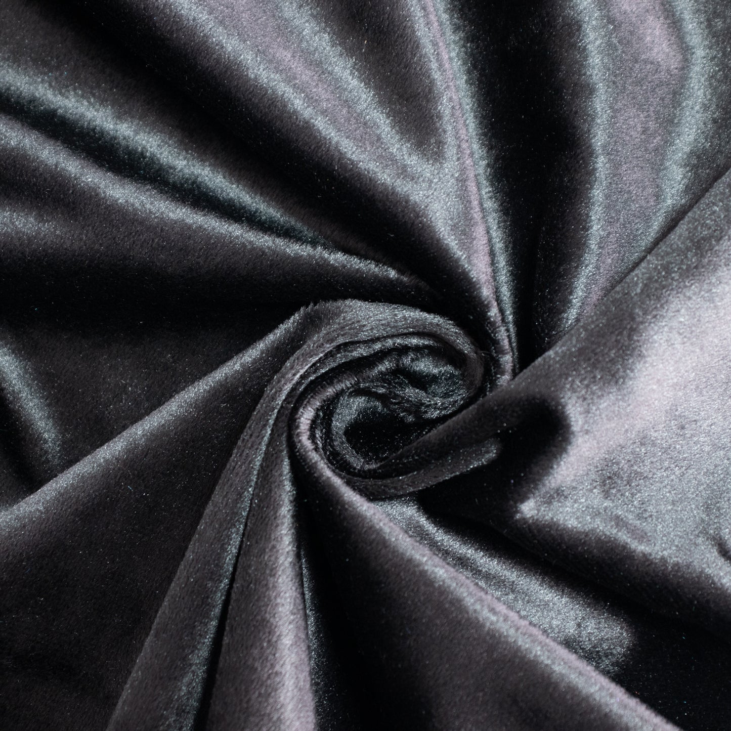 Black velvet round tablecloth, reusable and seamless.