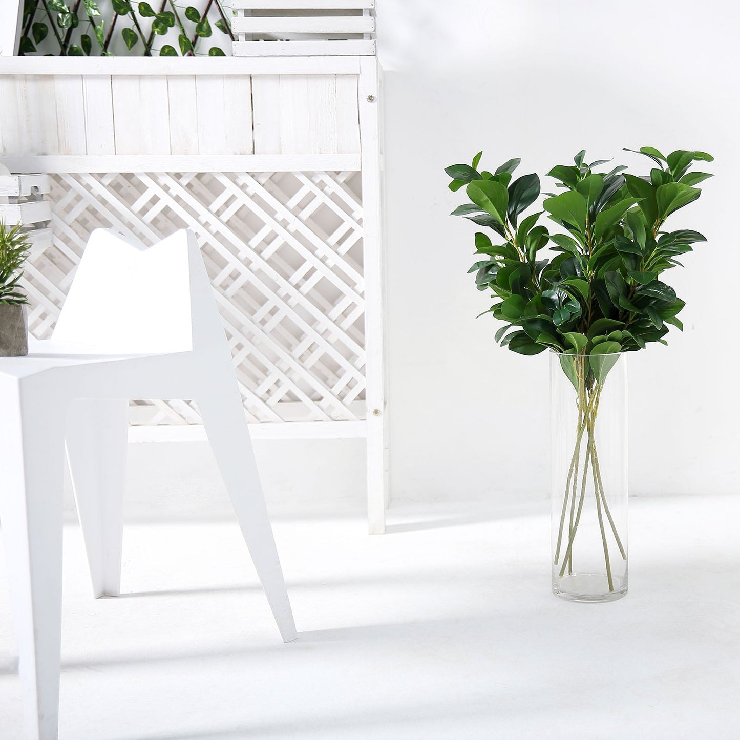 26" Green Artificial Lemon Leaf Branches in a clear vase.