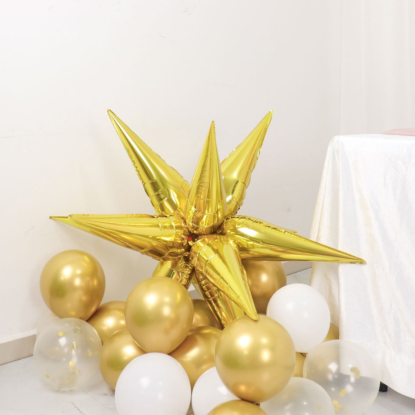 Metallic Gold Starburst 3D Mylar Foil Cone Balloons 36 Pack
