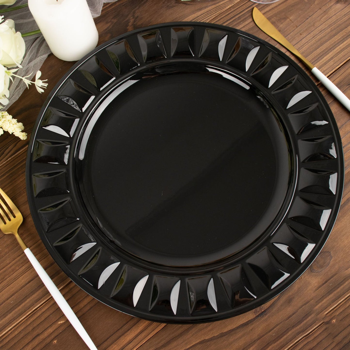 Black round bejeweled rim disposable serving tray.