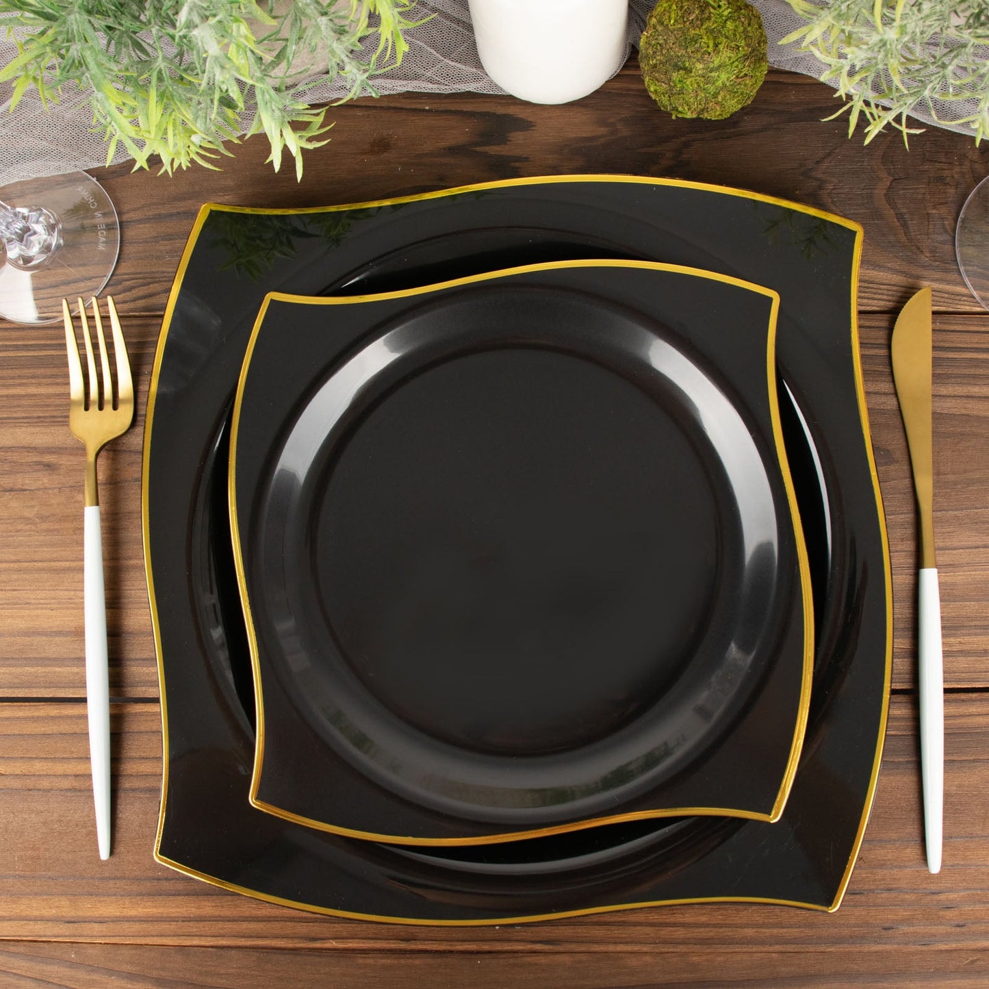 8" Black and Gold Wavy Rim Modern Square Plastic Dessert Plates, 10 Pack