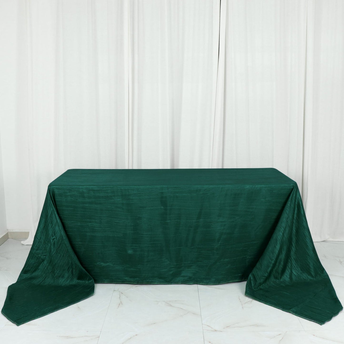 90"x156" Hunter Emerald Green Accordion Crinkle Taffeta Seamless Rectangular Tablecloth