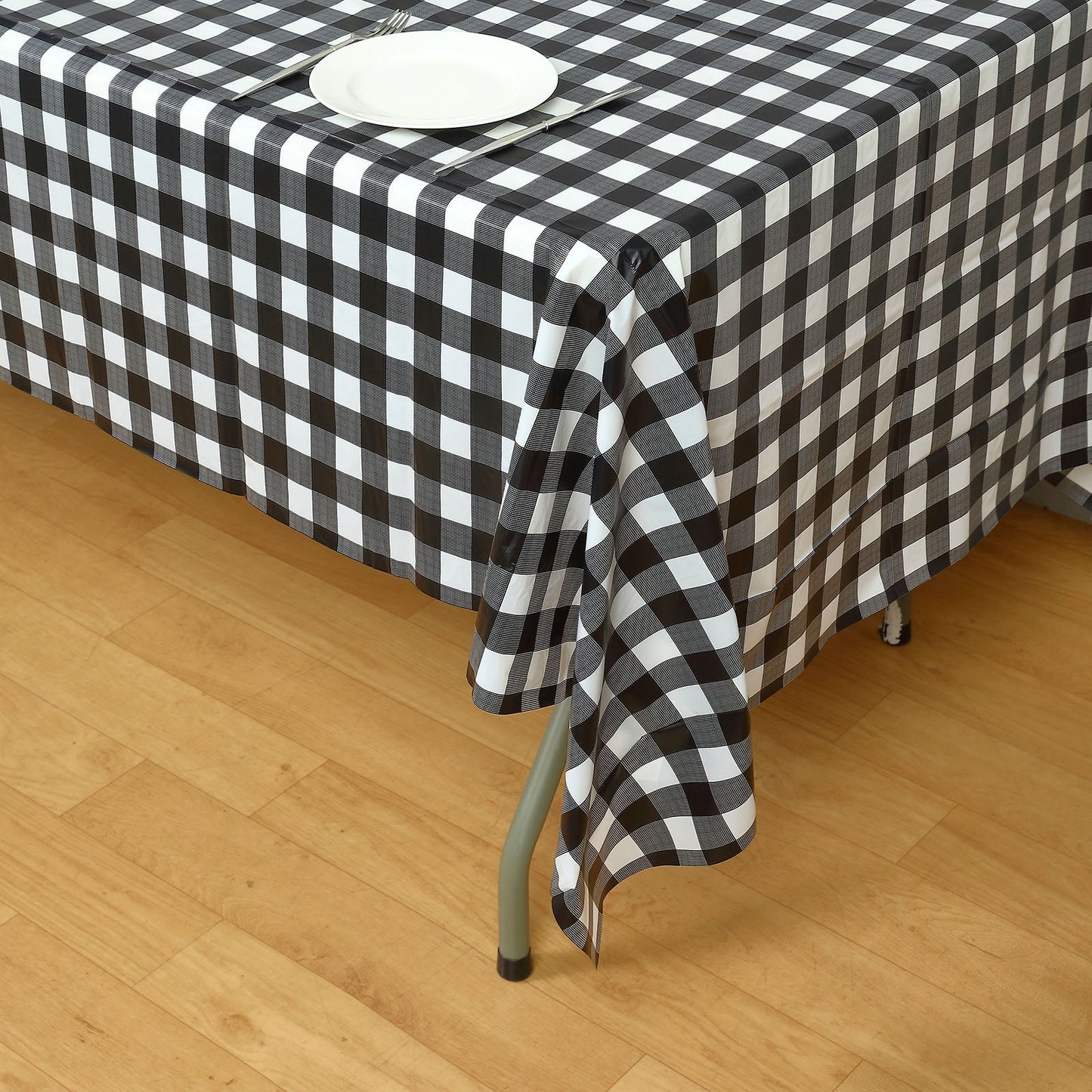 Buffalo Plaid White & Black Checkered 54 Inch x 108 Inch Rectangle Vinyl Tablecloth PVC Disposable Waterproof