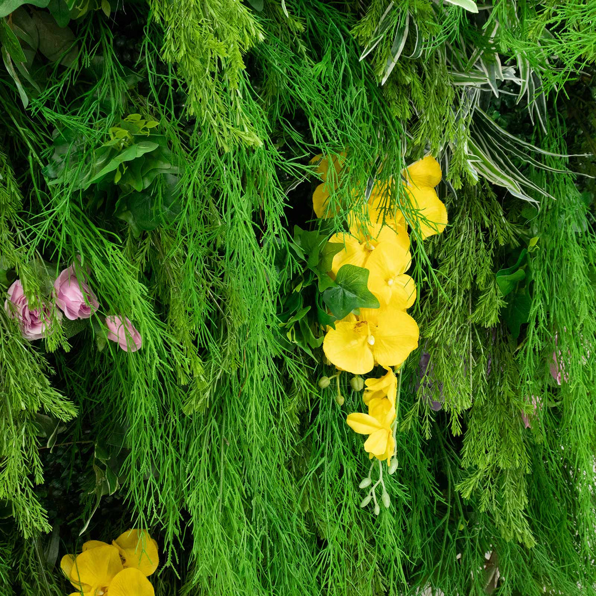8ft x 4ft Roll Up Artificial Greenery Wall Panel Backdrop - Lush Ferns and Foliage with Mixed Floral