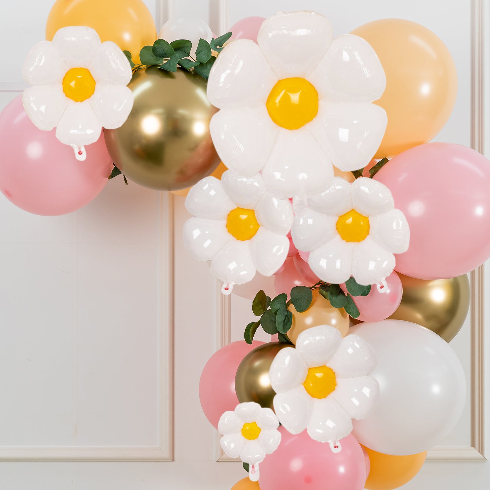Set of 10 white daisy foil balloons with assorted pastel decorations.