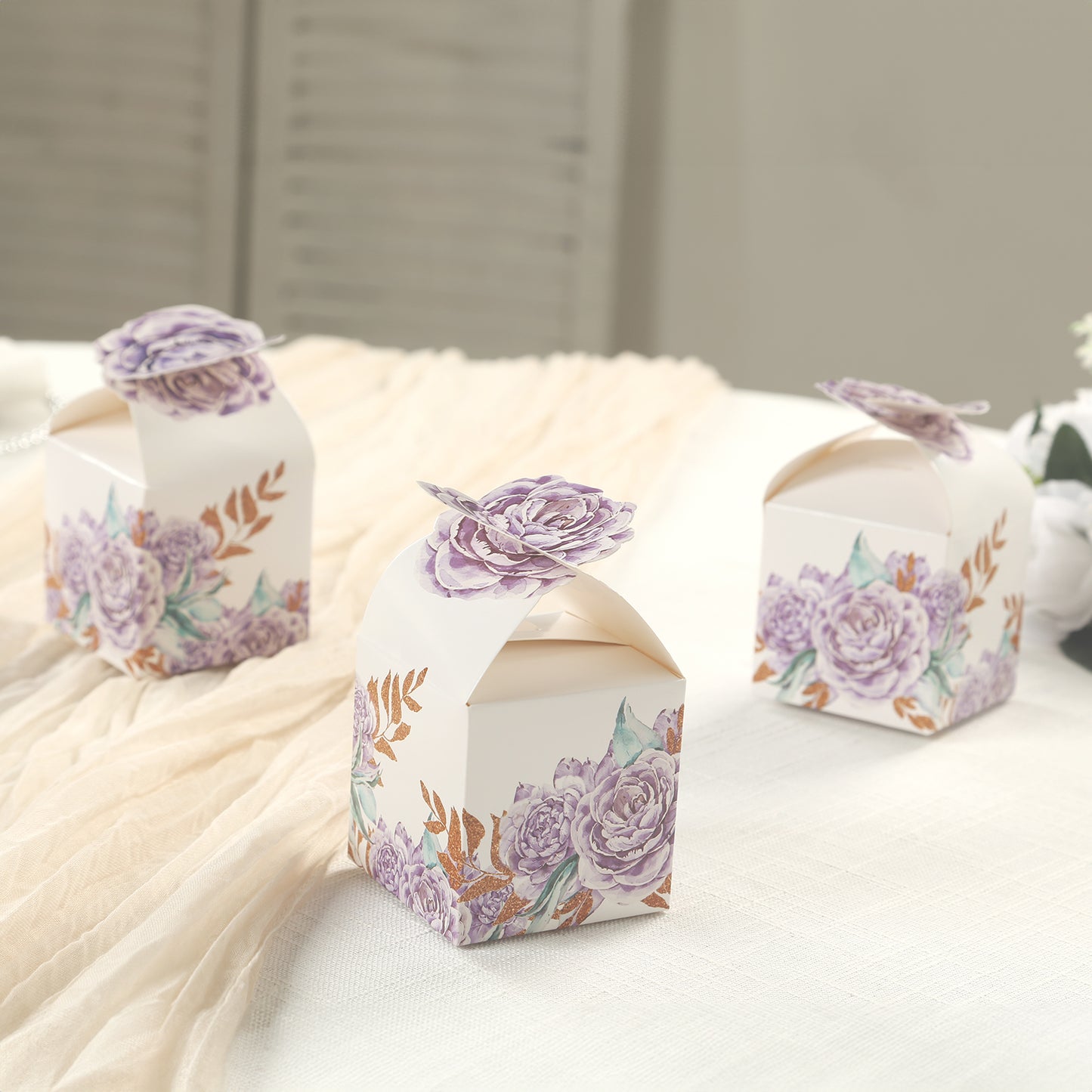 25 Pack Lavender Peony Floral Top Candy Gift Boxes, Lilac Cardstock Paper Party Favor Boxes - 3"x3"x5"