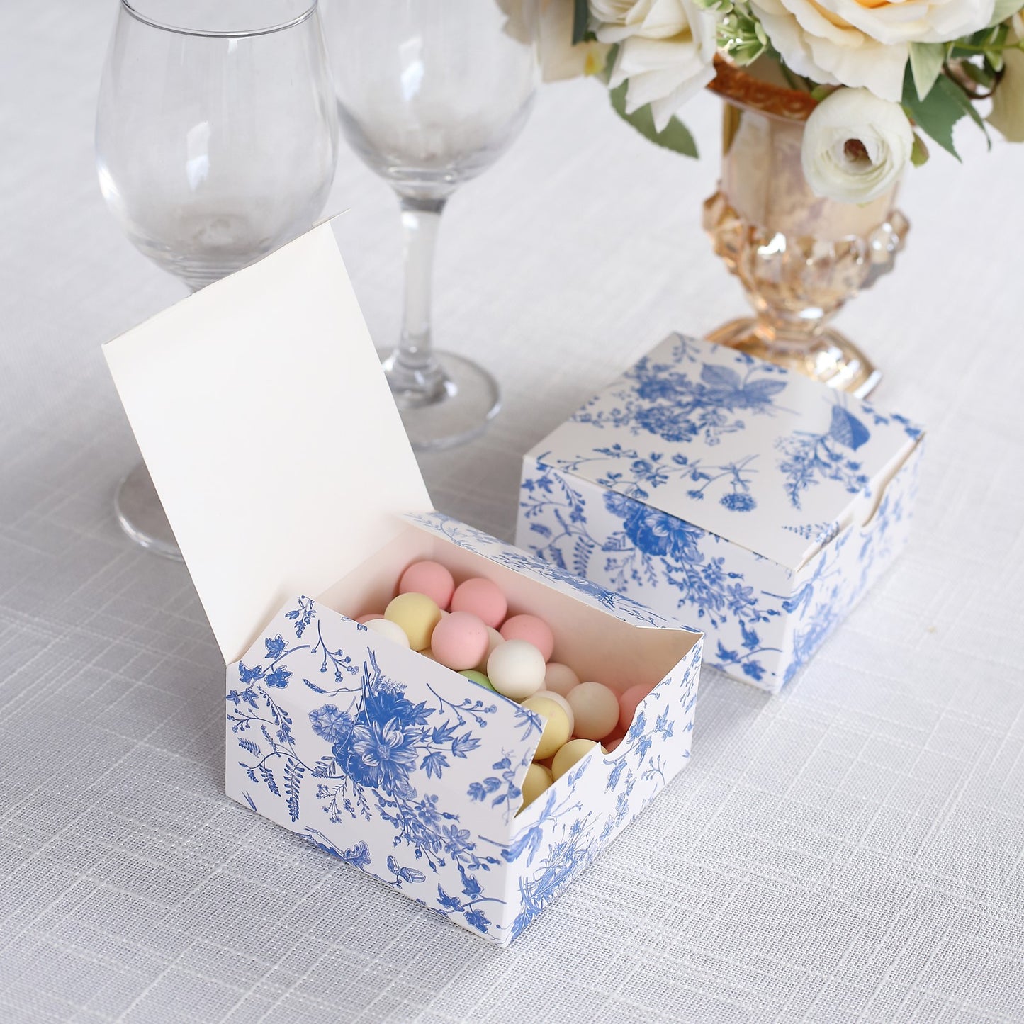 25 Pack White Blue Paper Favor Boxes in French Toile Pattern, Cardstock Party Shower Candy Gift Boxes - 4"x4"x2"