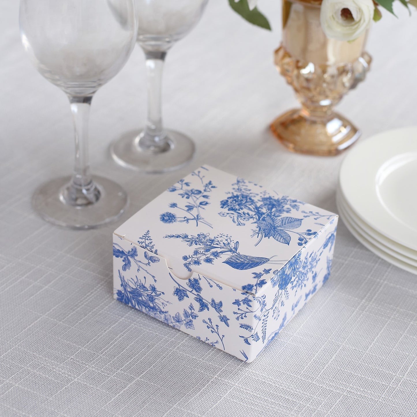 25 Pack White Blue Paper Favor Boxes in French Toile Pattern, Cardstock Party Shower Candy Gift Boxes - 4"x4"x2"