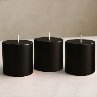 Décor ideas using Black pillar candles