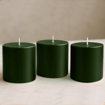 D&eacute;cor ideas using Hunter Emerald Green pillar candles