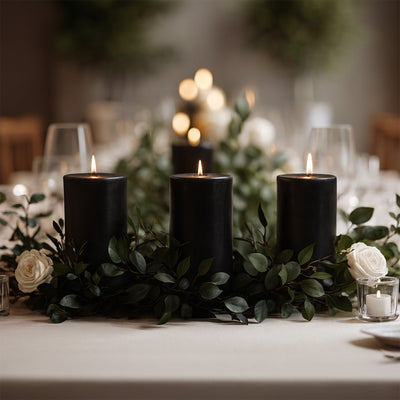 D&eacute;cor ideas using Black pillar candles
