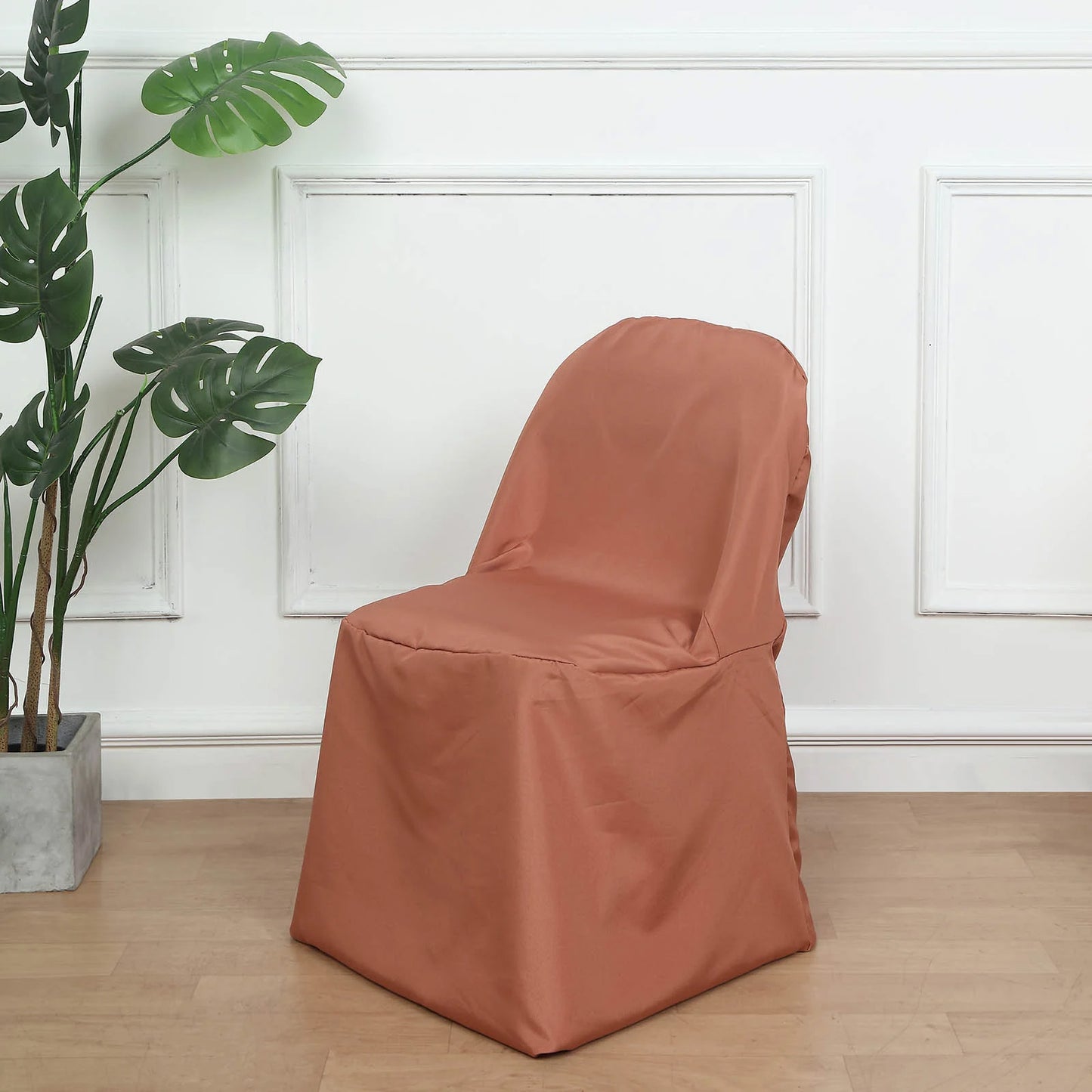 Terracotta folding chair cover, reusable and stain-resistant.