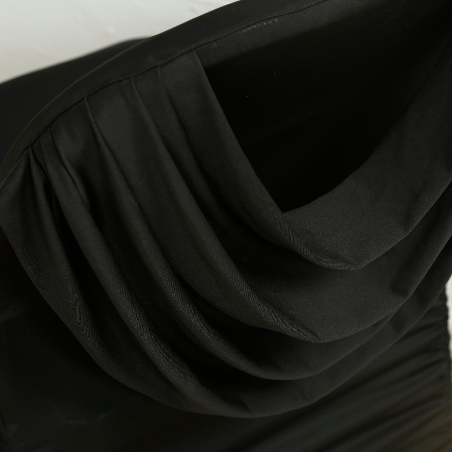 Spandex Folding Chair Cover Black with Ruched Swag Back and Foot Pockets – Fitted Stretch Slipcover