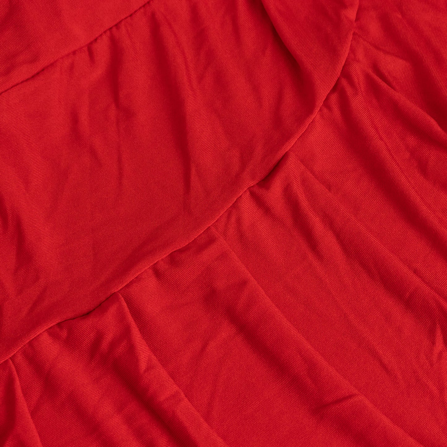 Red ruffle pleated spandex chair slipcover for banquets.