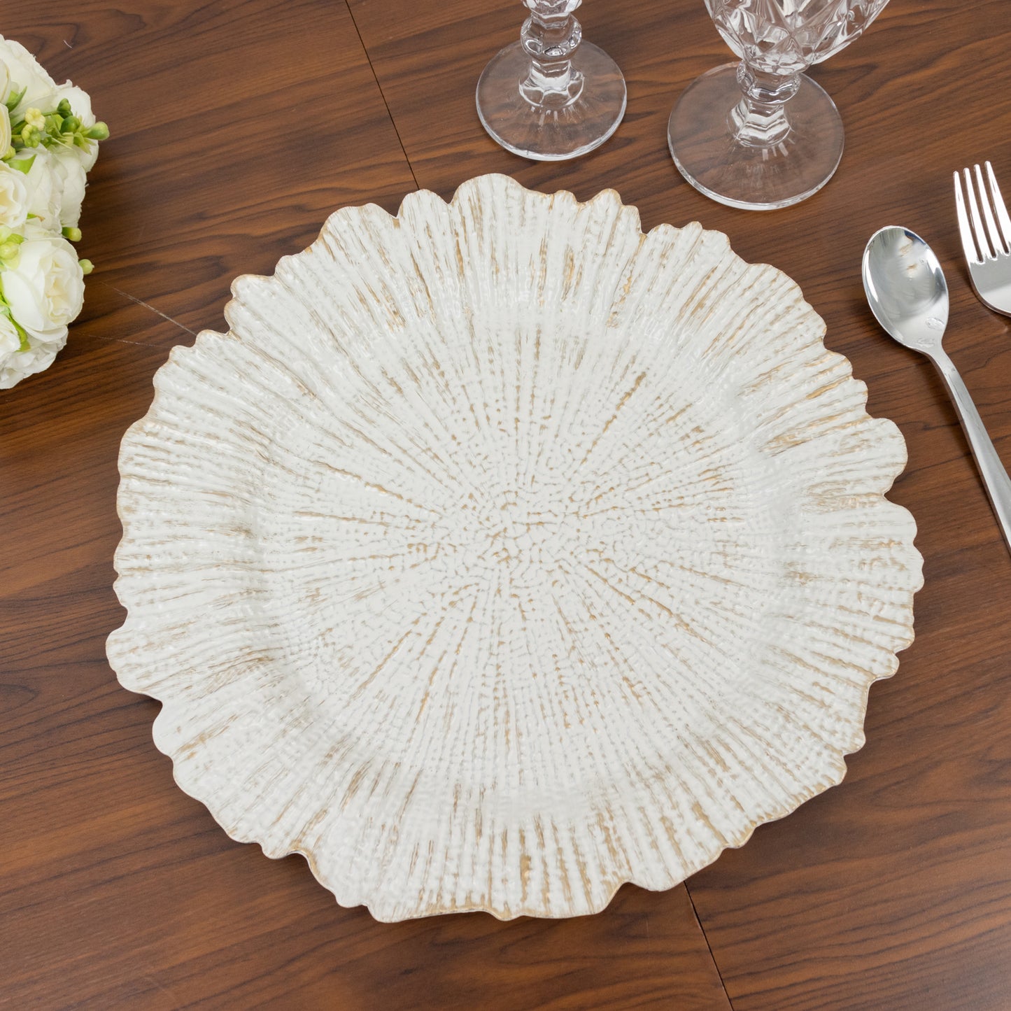 6-Pack Acrylic Plastic Round Charger Plates 13" in Antique White with Reef Design, Dinner Charger Tableware