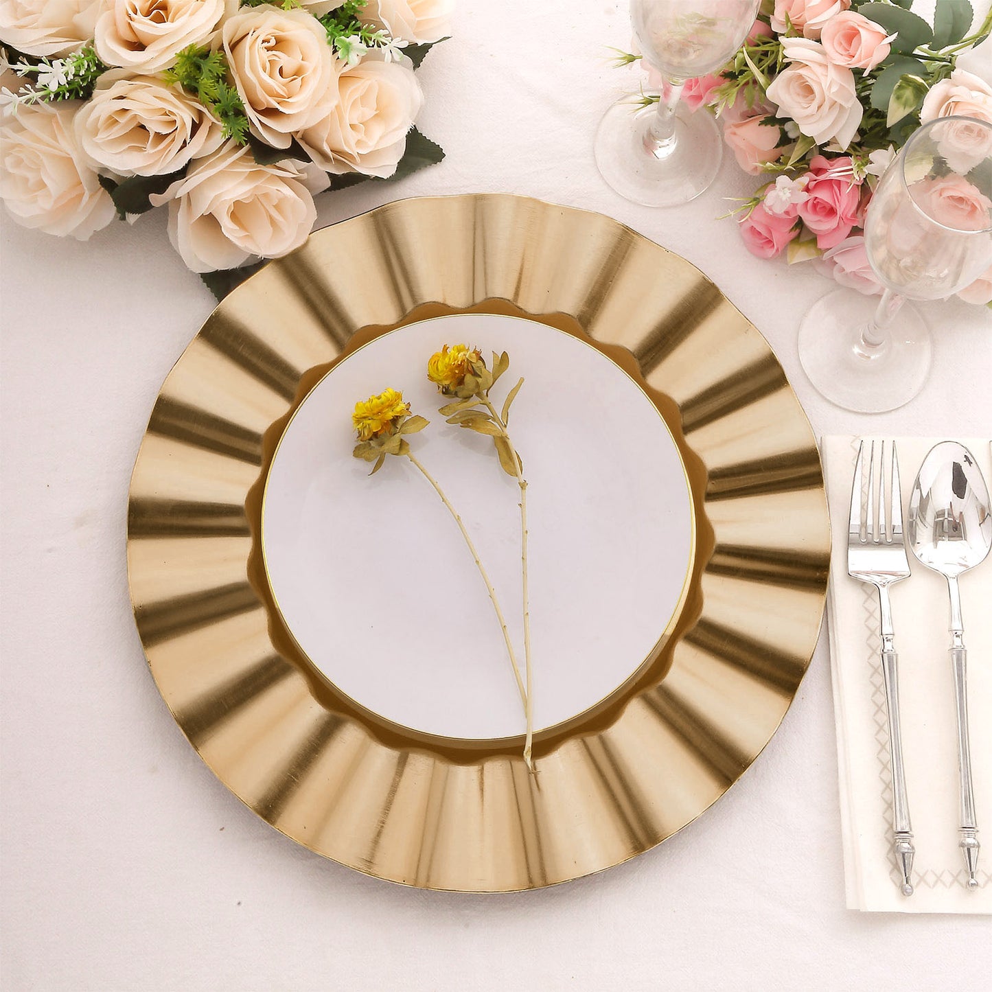 6 Pack 13" Round Gold Acrylic Plastic Dinner Plate Chargers With Wavy Scalloped Rim
