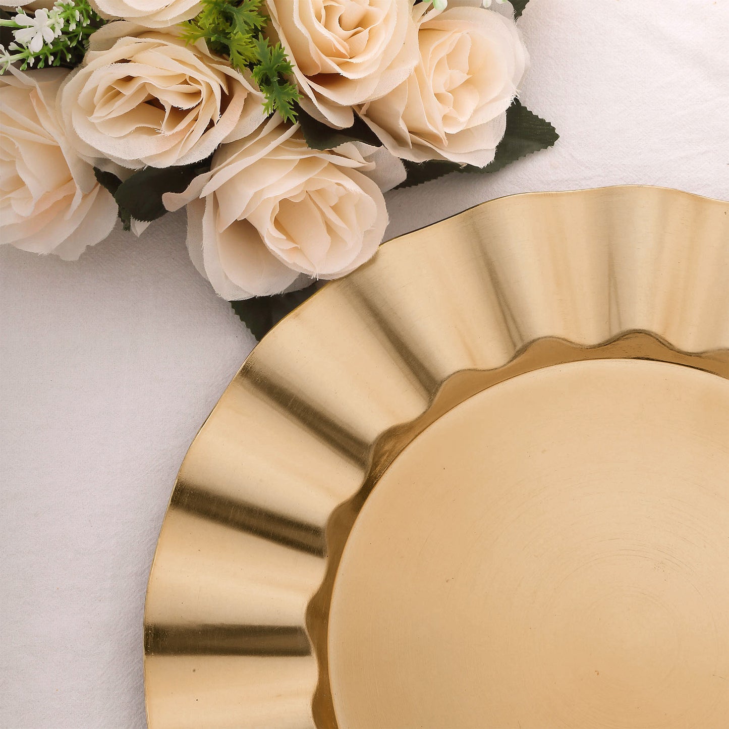 6 Pack 13" Round Gold Acrylic Plastic Dinner Plate Chargers With Wavy Scalloped Rim