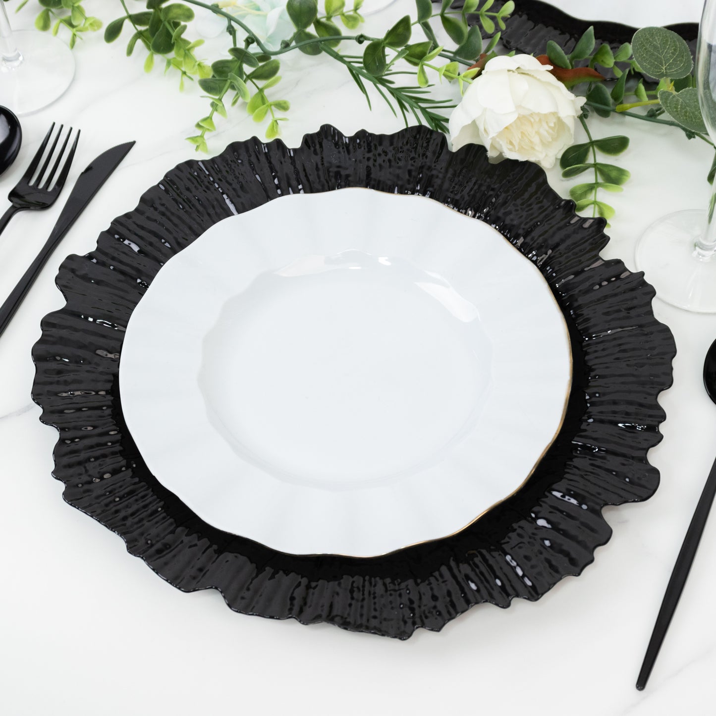 10 Pack Economy Reef Plastic Charger Plates – 13" Black Dinner Plate Chargers for Weddings, Parties & Catering