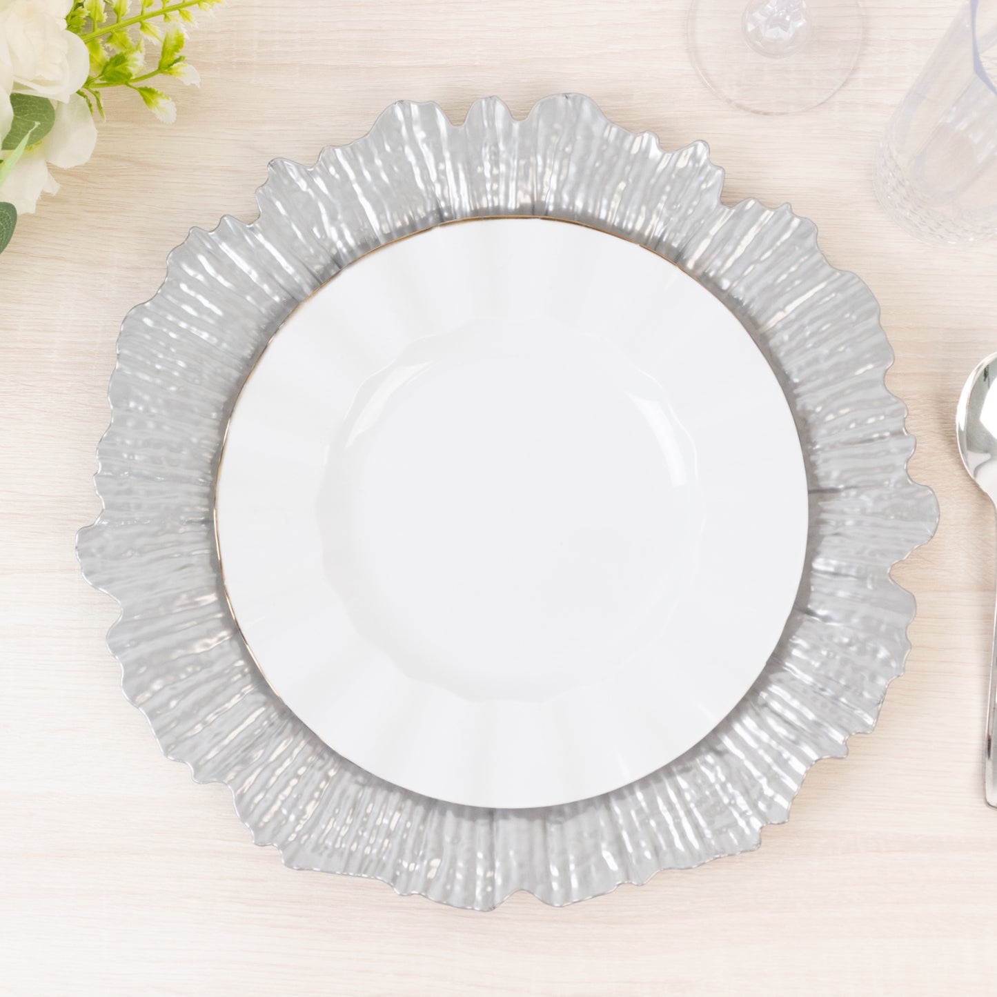 10 Pack Economy Reef Plastic Charger Plates – 13" Silver Dinner Plate Chargers for Weddings, Parties & Catering