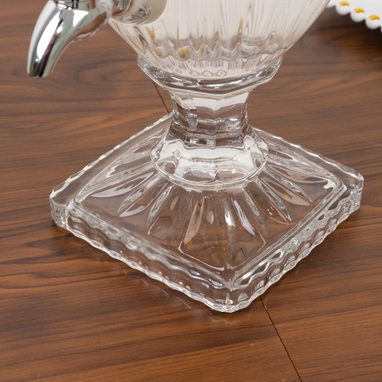 Vintage Cut Crystal Glass Drink Dispenser with Lid & Spigot – Tall Beverage Server, Vertical Panel & Floral Design, 3L