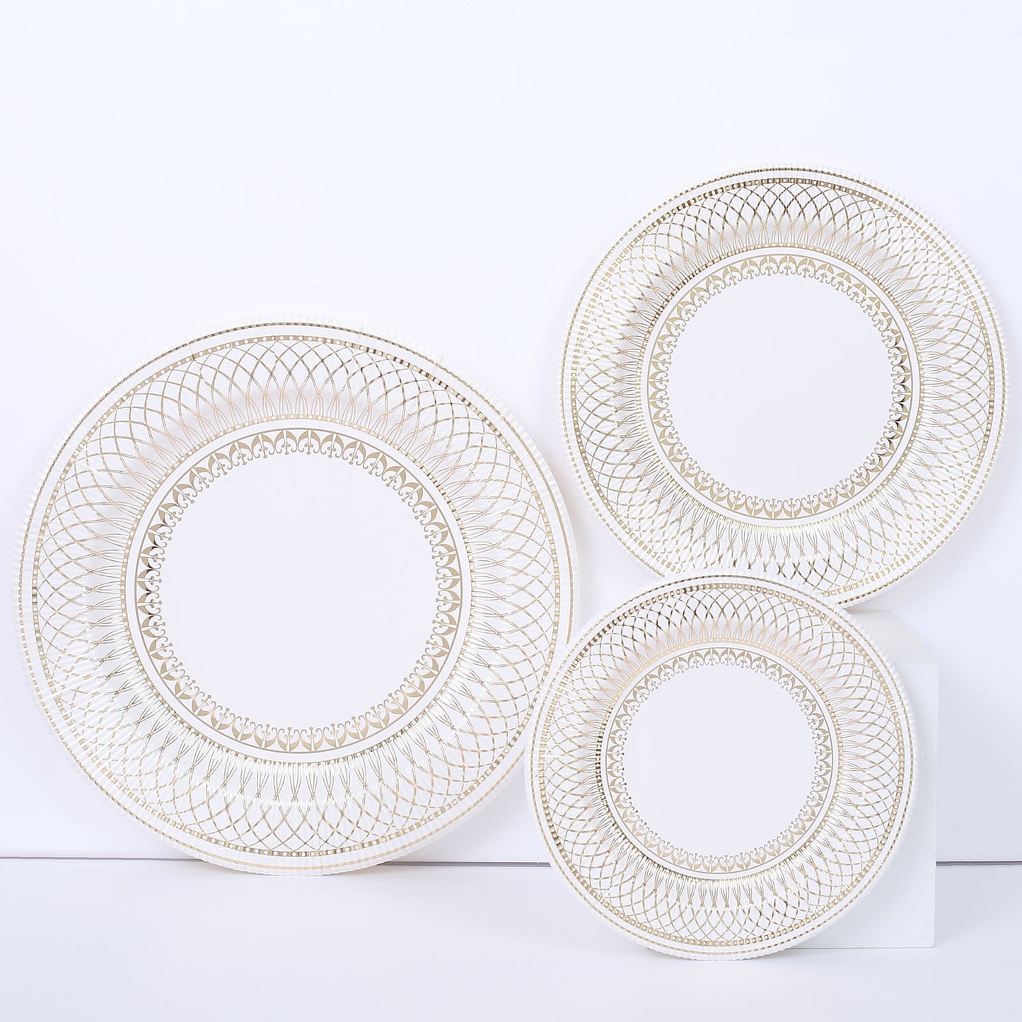 25 Pack | 13" Gold / White Vintage Style Paper Charger Plates, Heavy Duty Disposable Serving Plates - 350GSM