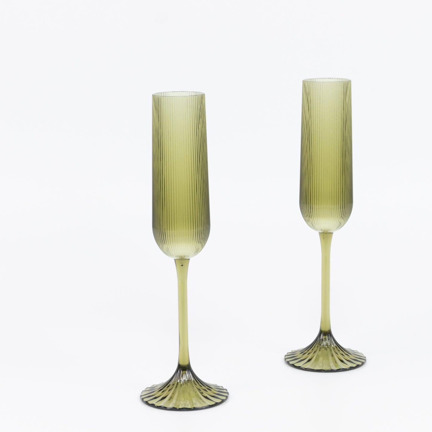12 Pack 4oz Vintage Ribbed Champagne Flutes Transparent Dusty Sage Green – Disposable Plastic Toasti