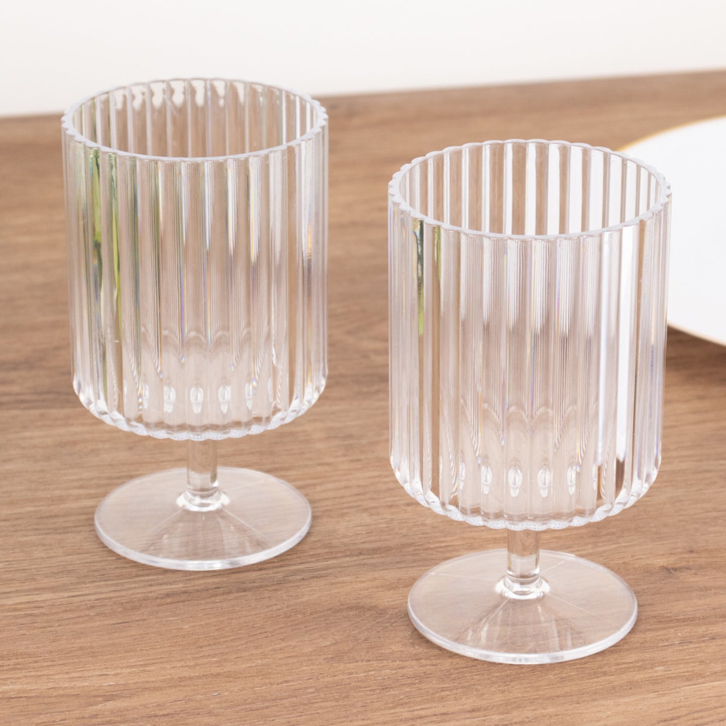 12 Pack Clear Reusable Plastic Wine Goblets with Vintage Ribbed Pattern, 12oz Short Stemmed Shatterproof Water Goblet Cocktail Glasses - 5.5"