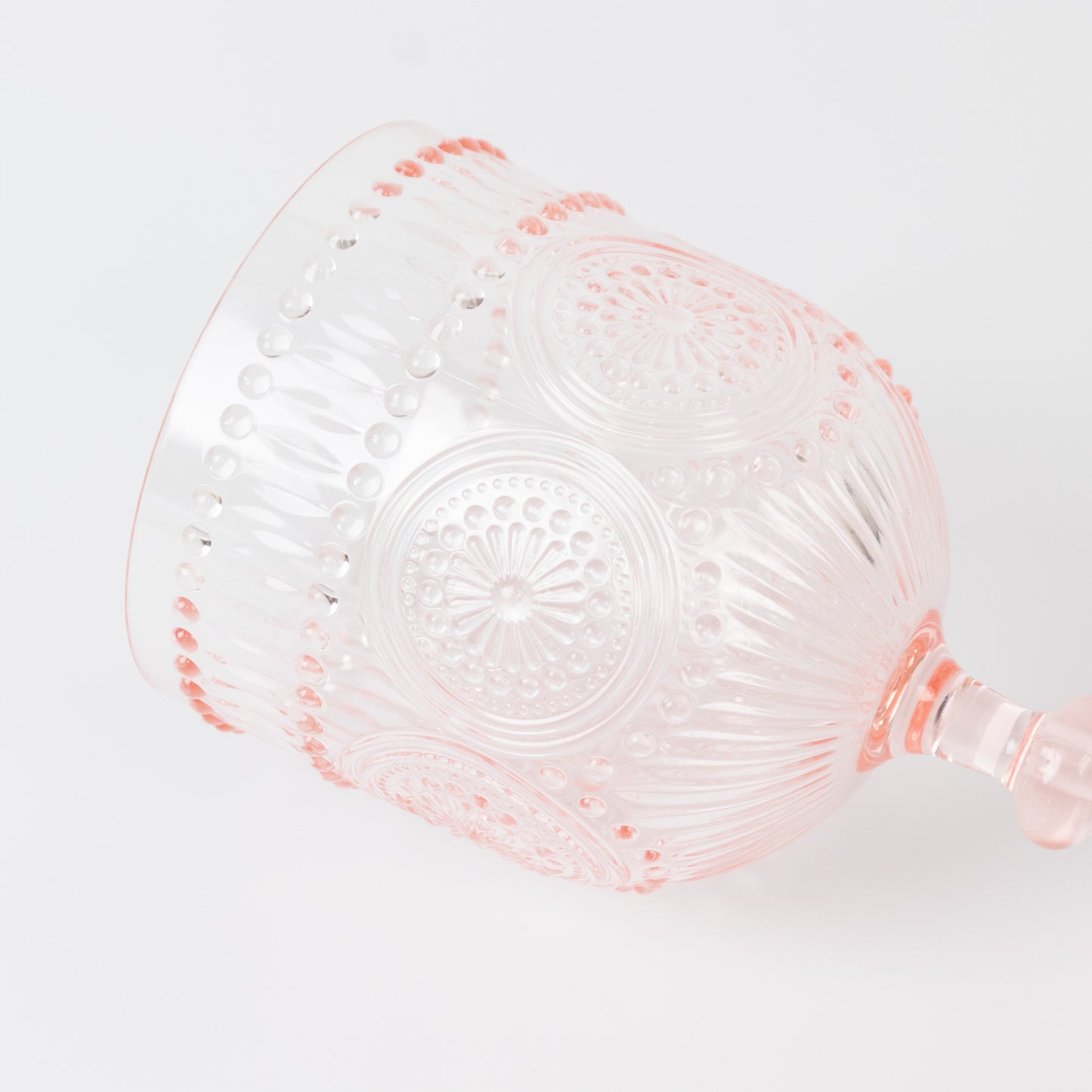 12 Pack Vintage Plastic Wine Goblets – 15oz Reusable Shatterproof Blush Embossed Floral Pattern Drinkware, Decorative Cups