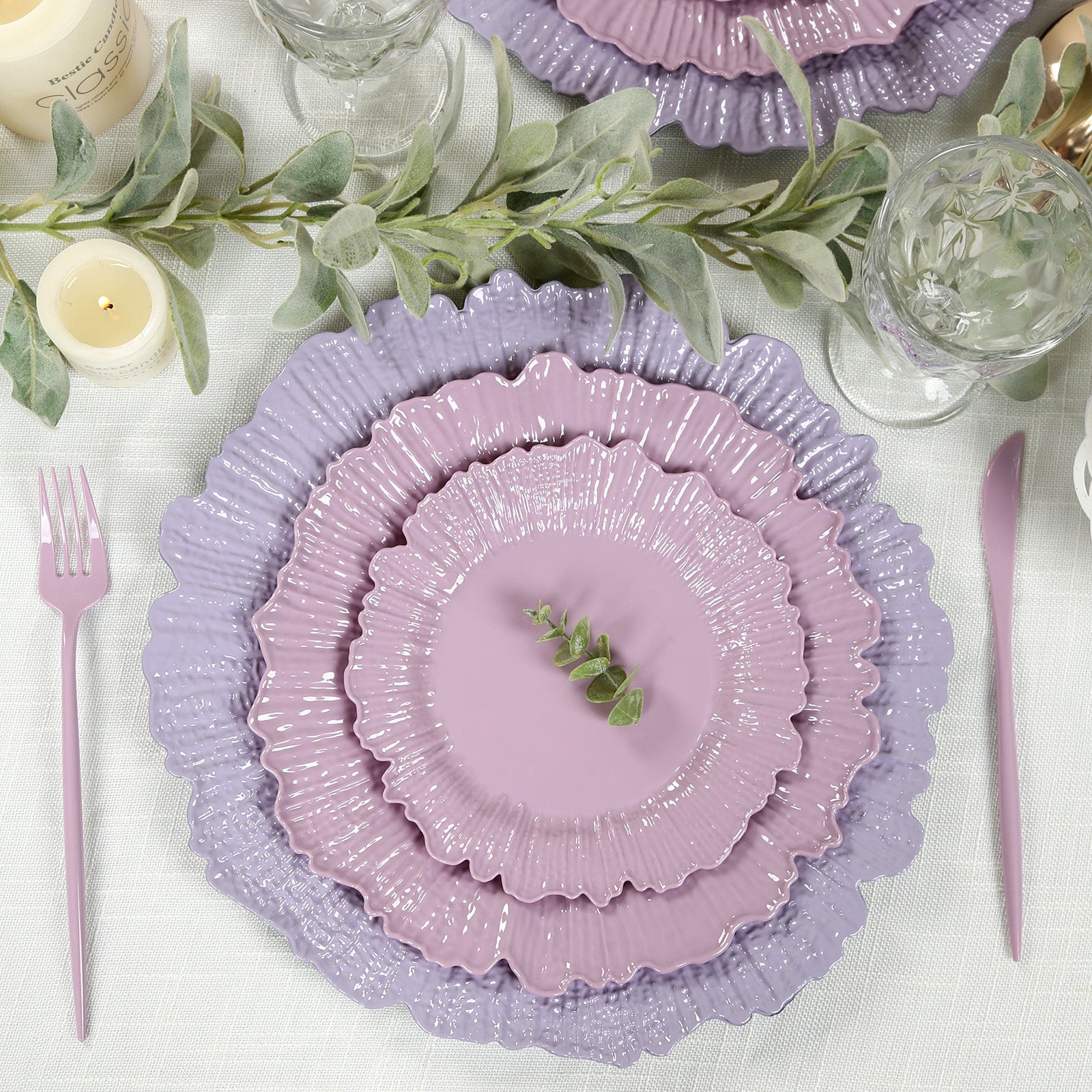 Lavender lilac disposable dinner plates with elegant reef design.