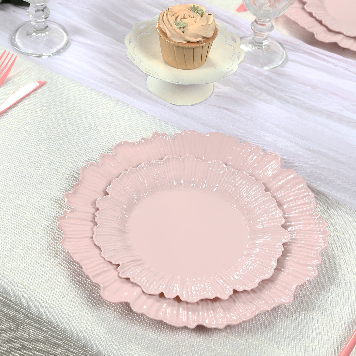 20-Pack 7" Plastic Dessert Plates – Blush Reef Design Appetizer Salad Party Plates – Elegant Disposable Tableware