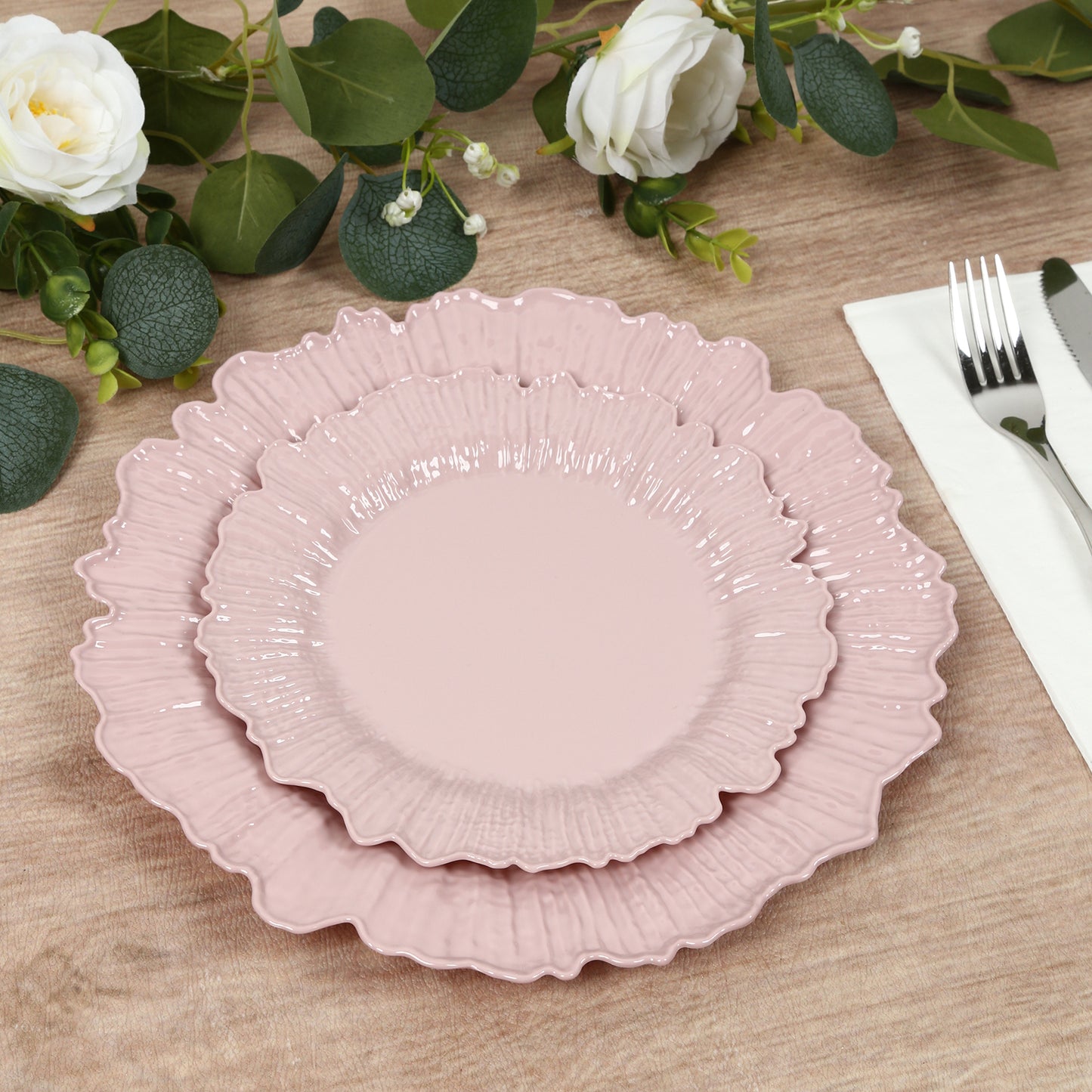 20-Pack 7" Plastic Dessert Plates – Blush Reef Design Appetizer Salad Party Plates – Elegant Disposable Tableware