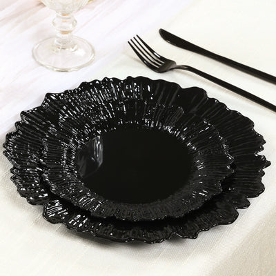 Plastic Dessert Plates – 7" Black Reef Design
