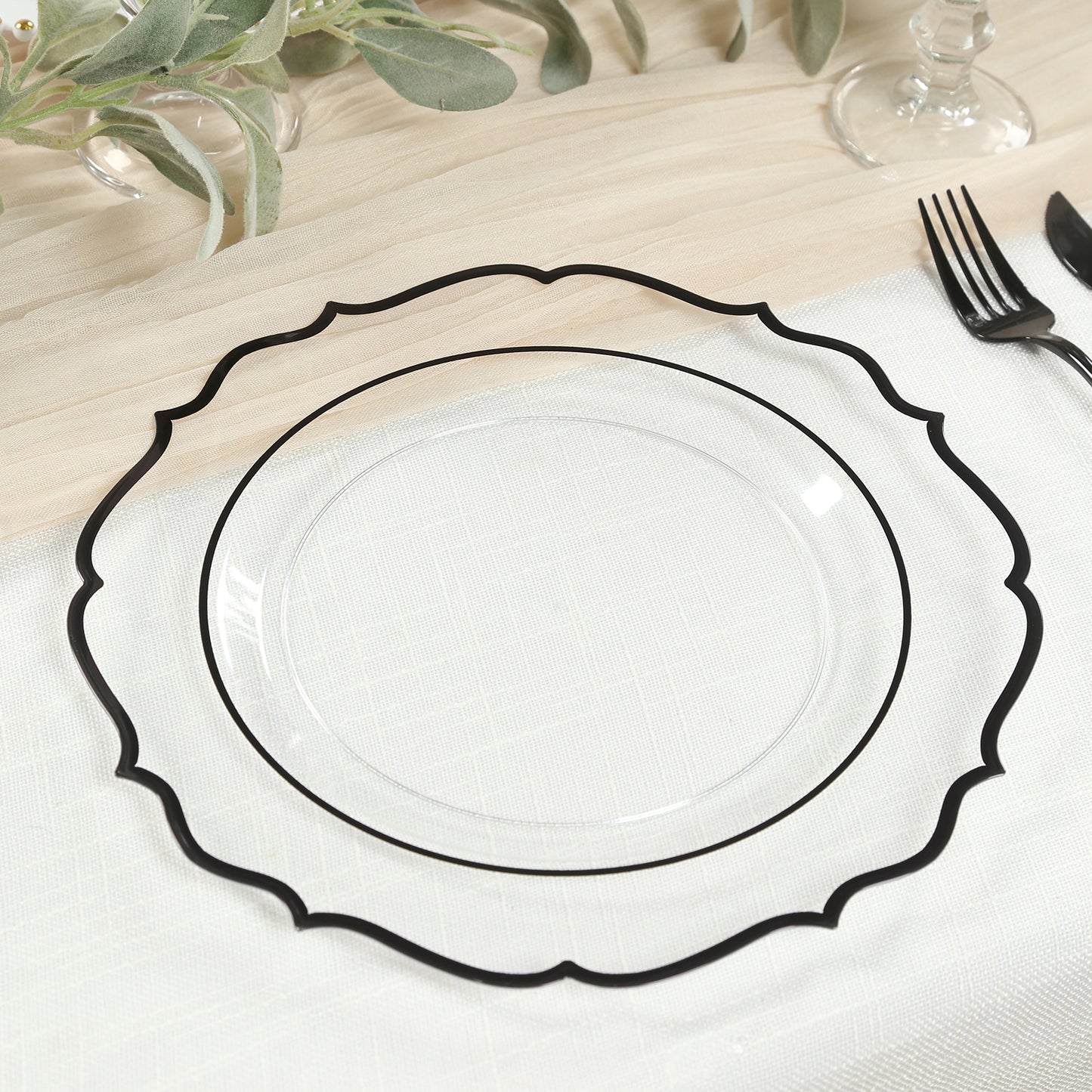 10-Pack Plastic 10" Round Dinner Plates in Clear with Black Scalloped Rim - Disposable Party Plates