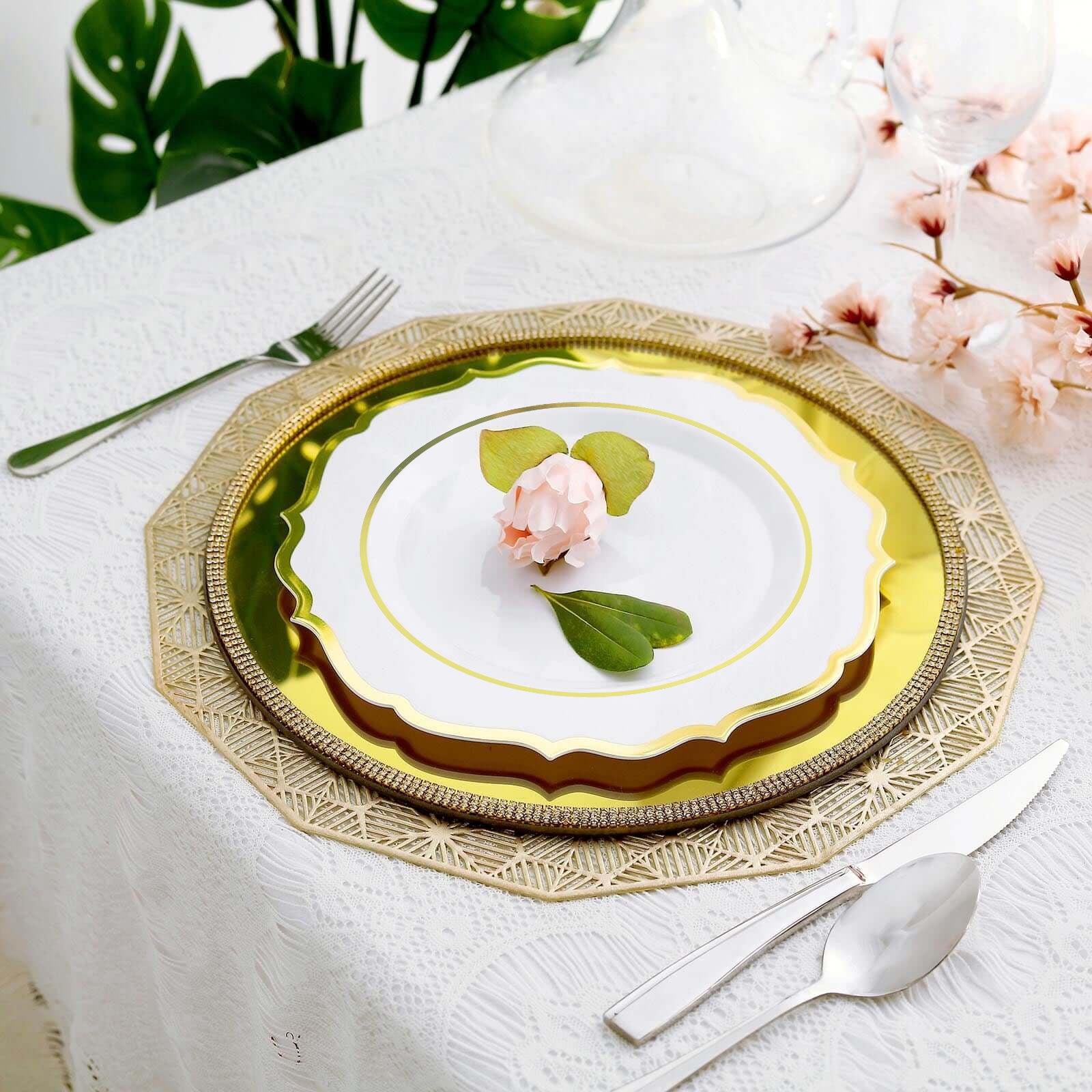 Round Disposable Dinner Plates 10 Inch Plastic White With Gold Scalloped Rim