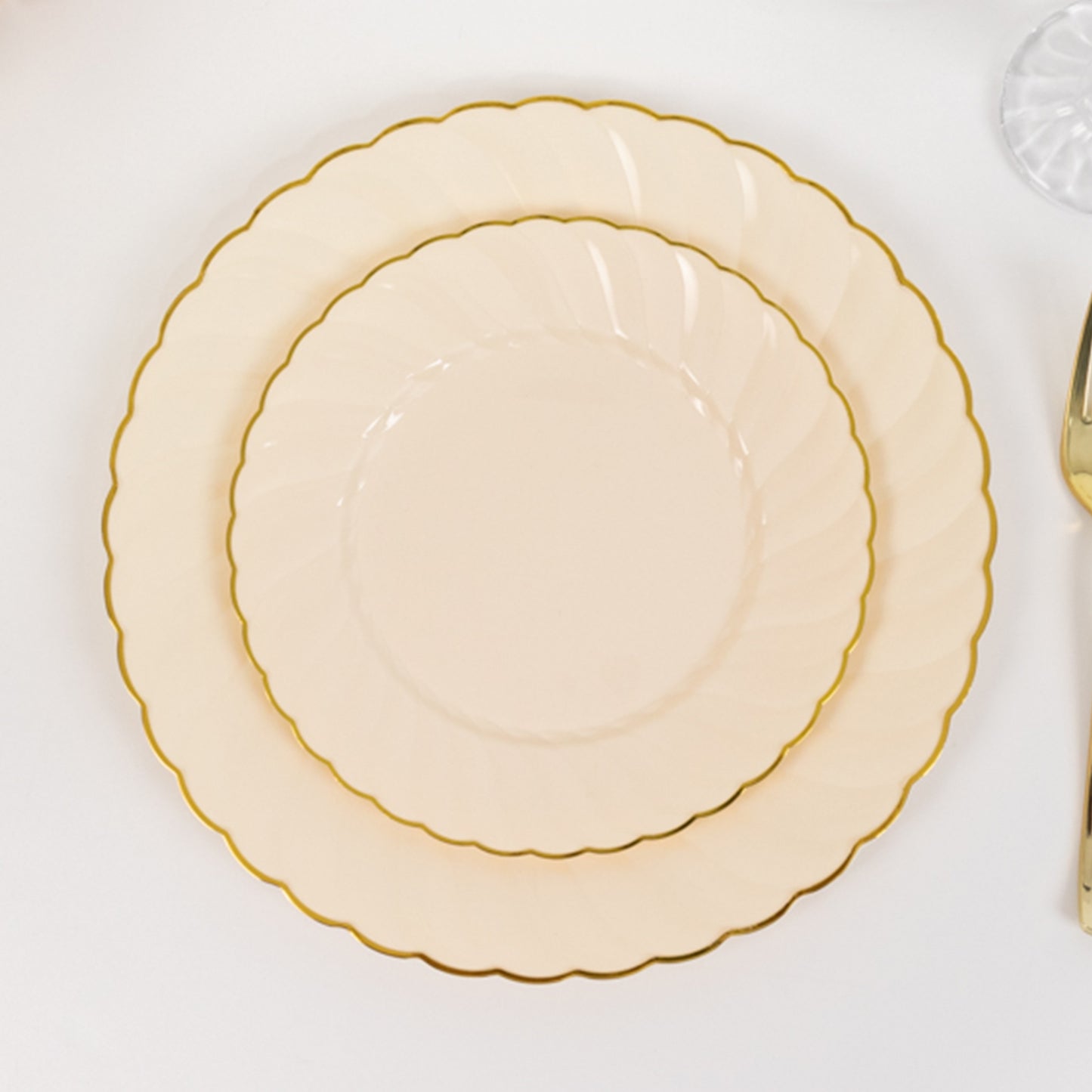 Ivory and gold flair rim disposable dessert appetizer plates.