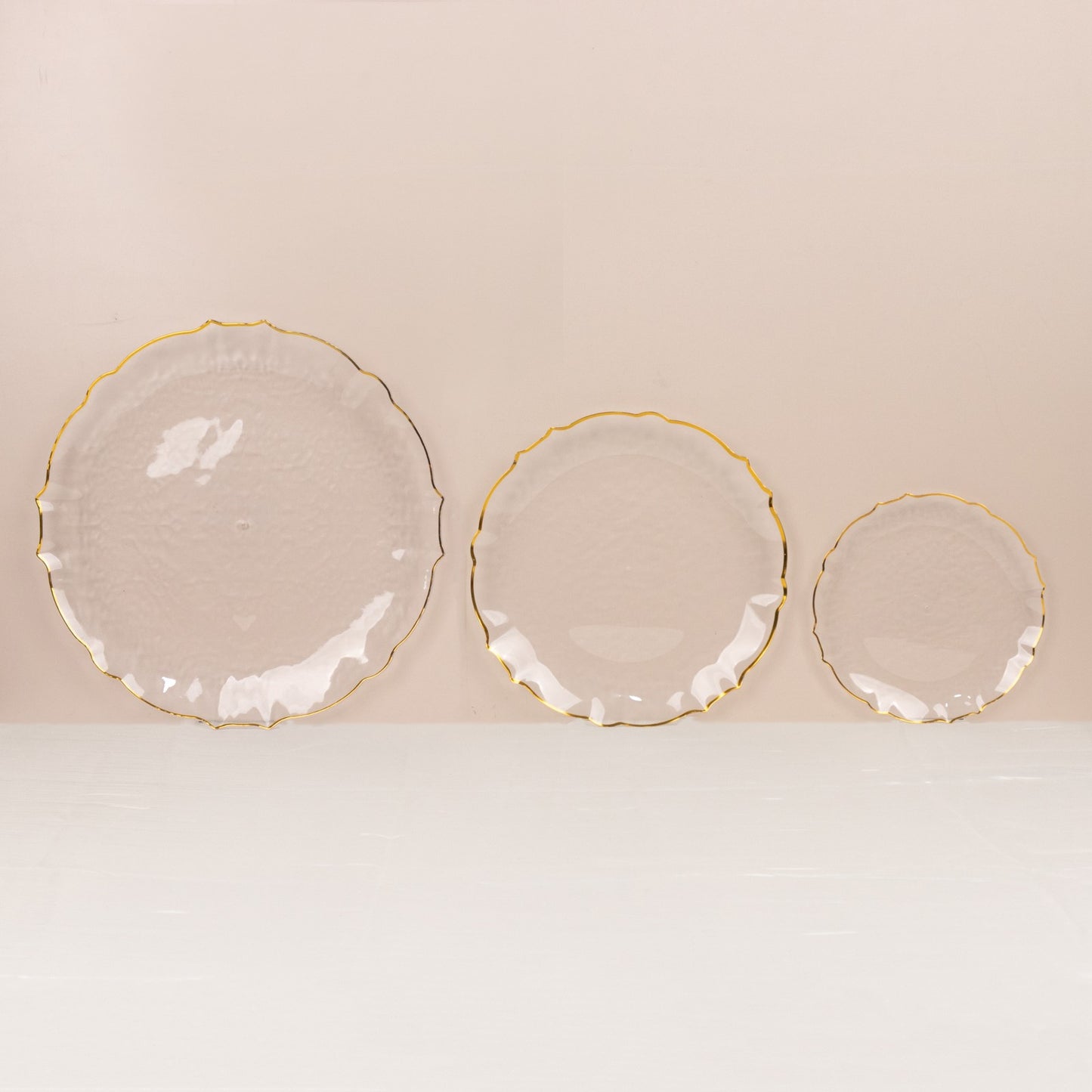 10 Pack 10" Clear Sunflower Disposable Dinner Plates with Gold Scalloped Rim, Round Plastic Party Plates