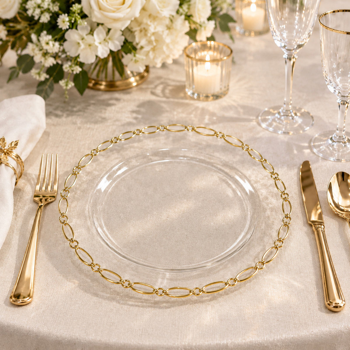 20 Pack Clear Plastic Dinner Plates, 10" Round with Gold Interlocking Chain Rim - Disposable Party P