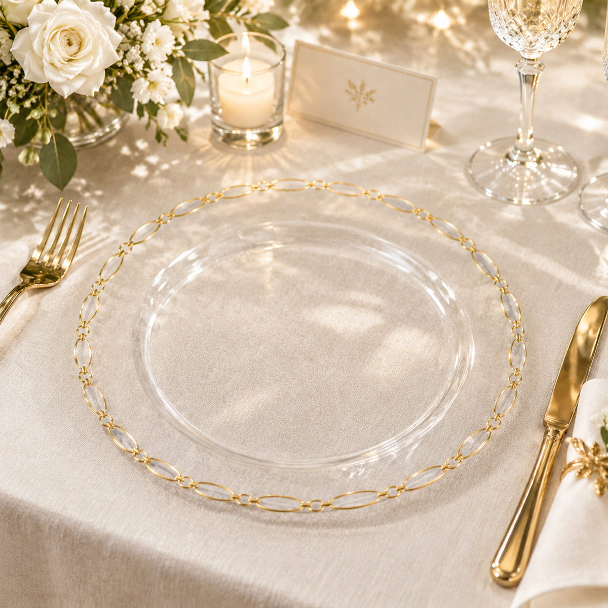 20 Pack Clear Plastic Dinner Plates, 10" Round with Gold Interlocking Chain Rim - Disposable Party P