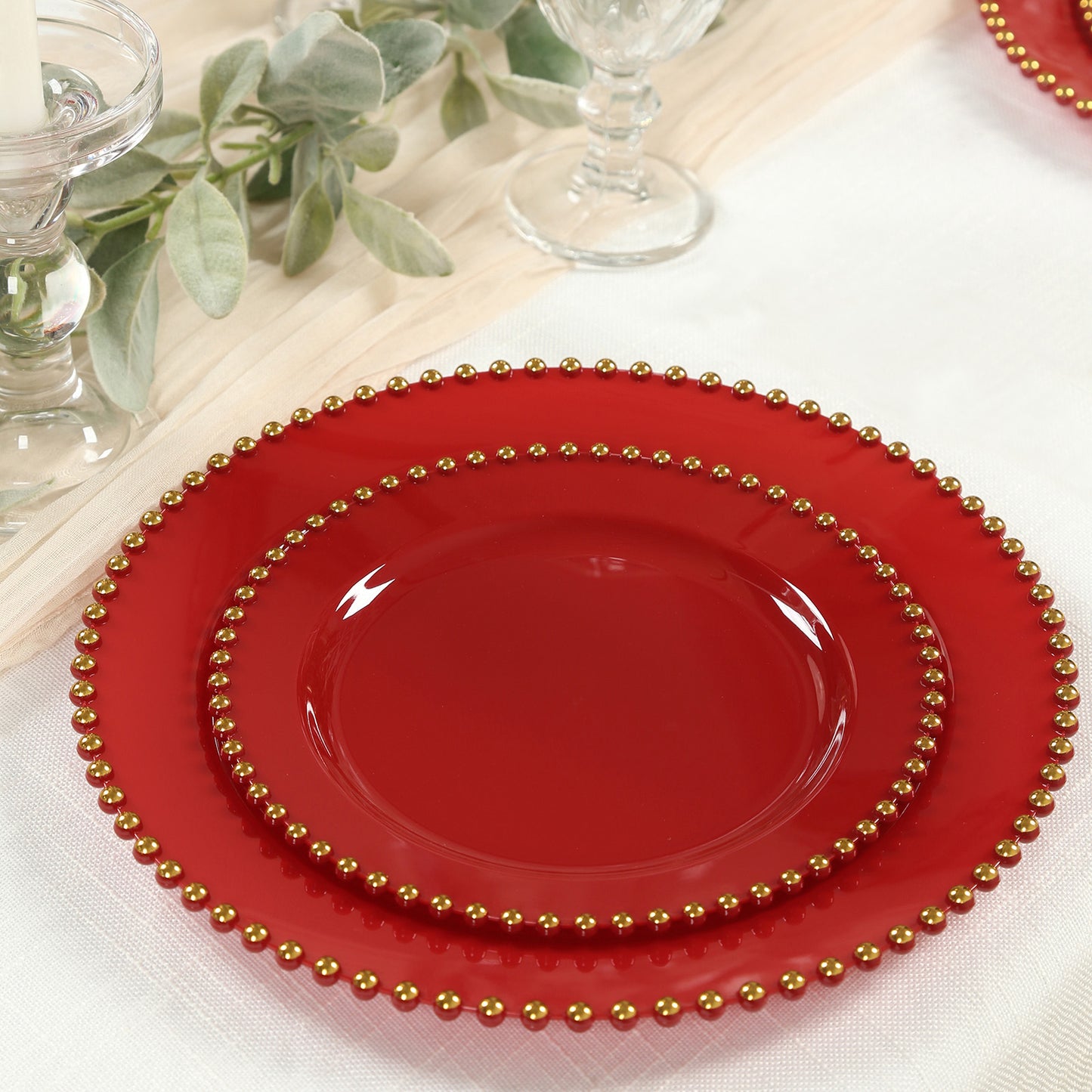 10-Pack Plastic 10" Round Dinner Plates in Red with Gold Beaded Rim - Disposable Party Plates for Banquets & Festive Occasions