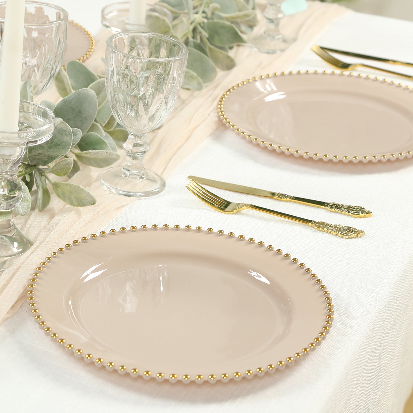 10-Pack Plastic 10" Round Dinner Plates in Taupe with Gold Beaded Rim - Disposable Party Plates for Banquets & Festive Occasions