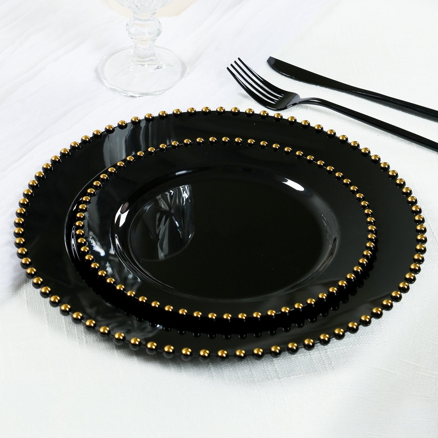 10-Pack Black Plastic Dessert Plates – 8" Round with Gold Beaded Rim, Disposable for Parties & Events
