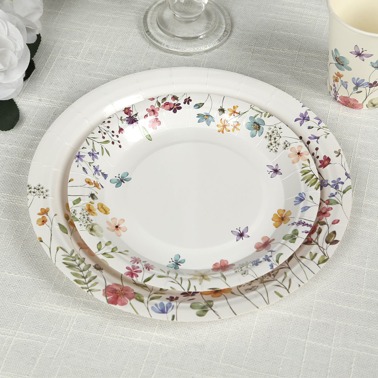 72 Pcs Wildflower Butterfly Paper Party Plates and Cups, Disposable Tableware Set for Birthdays, Weddings, and Events