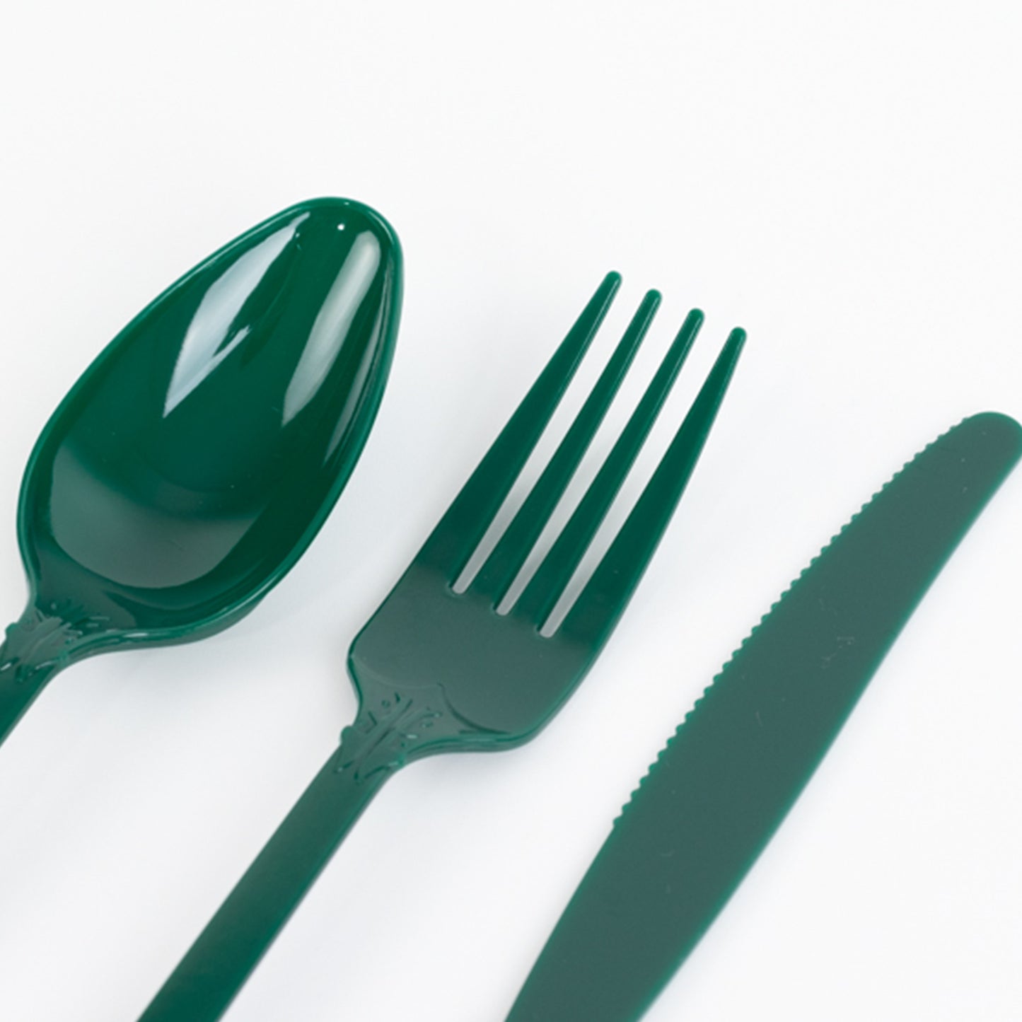 72 Pcs Hunter Emerald Green Plastic Silverware Set in Baroque Style, Heavy Duty Disposable Utensils - Knife, Fork and Spoon Set